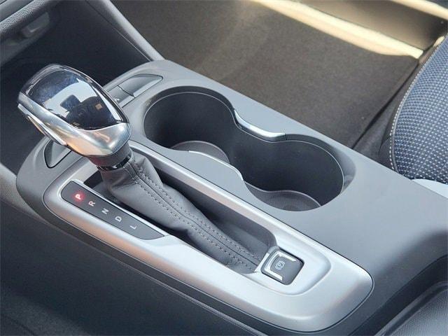 new 2025 Buick Envista car, priced at $24,280
