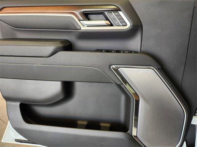 new 2025 GMC Sierra 2500 car, priced at $83,200