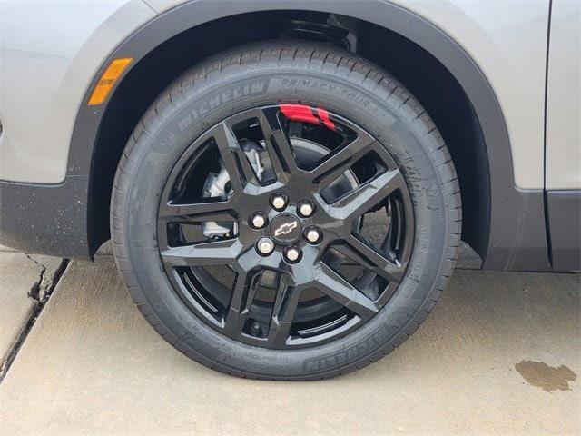 new 2025 Chevrolet Blazer car, priced at $34,665