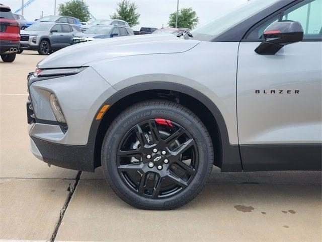 new 2025 Chevrolet Blazer car, priced at $34,665