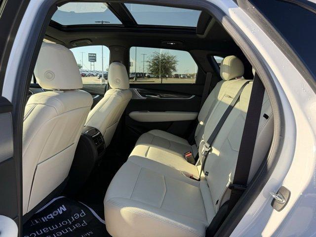 used 2024 Cadillac XT5 car, priced at $41,900