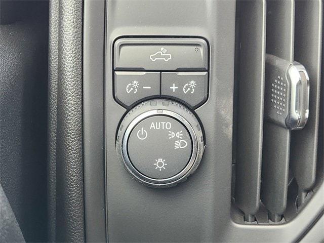 new 2025 Chevrolet Silverado 1500 car, priced at $35,745