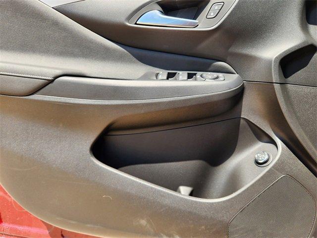 new 2025 Buick Envista car, priced at $26,275