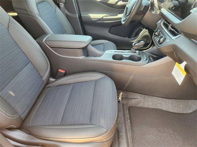 new 2025 Buick Envista car, priced at $26,275