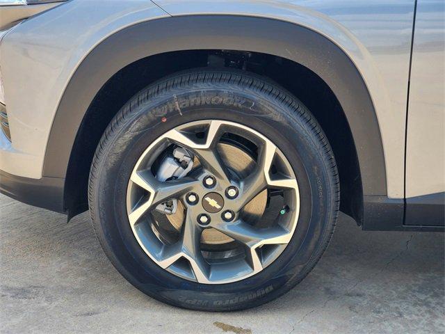 new 2025 Chevrolet Trax car, priced at $25,485