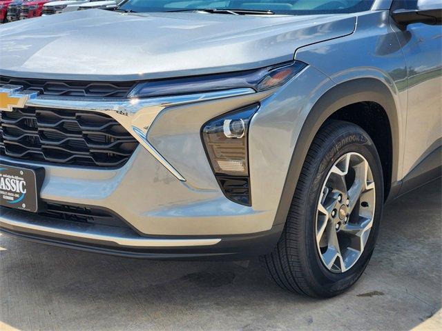 new 2025 Chevrolet Trax car, priced at $25,485
