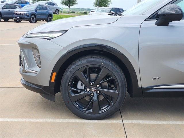 new 2025 Buick Envision car, priced at $38,735