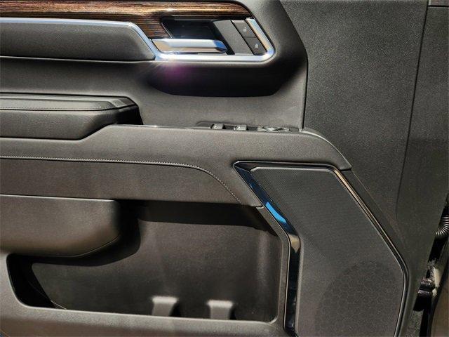 new 2025 GMC Sierra 1500 car, priced at $46,185