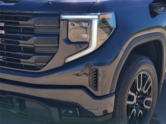 new 2025 GMC Sierra 1500 car, priced at $46,185