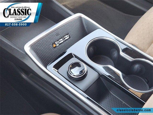 used 2025 Chevrolet Equinox car, priced at $32,500