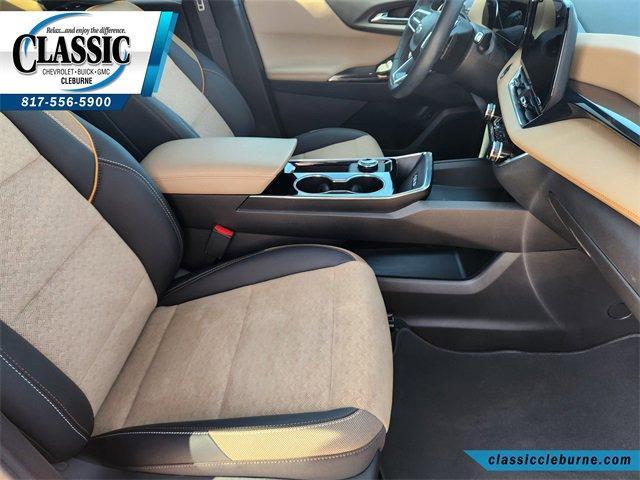 used 2025 Chevrolet Equinox car, priced at $32,500