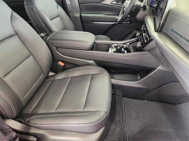 new 2025 Chevrolet Traverse car, priced at $49,125