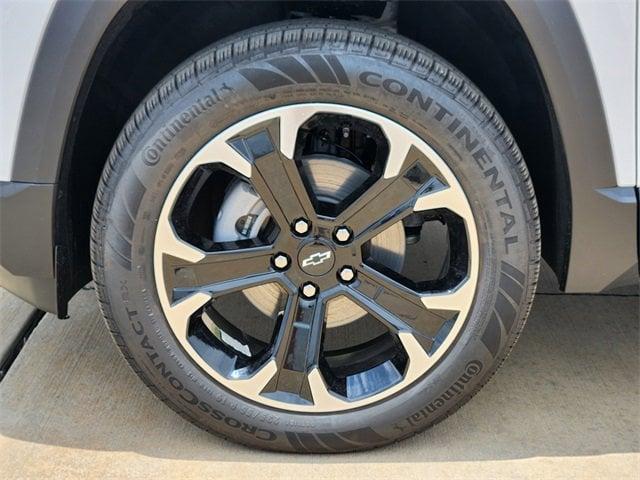 new 2026 Chevrolet Equinox car, priced at $32,645