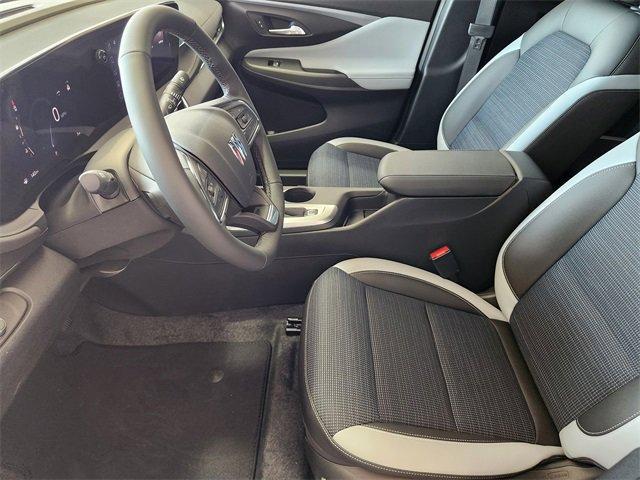 new 2025 Buick Envista car, priced at $26,280
