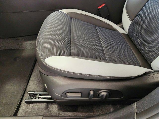 new 2025 Buick Envista car, priced at $26,280