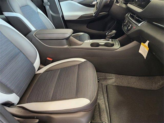 new 2025 Buick Envista car, priced at $26,280