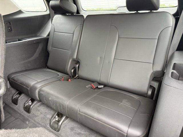 used 2021 Chevrolet Traverse car, priced at $28,300