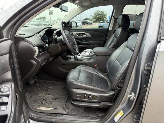 used 2021 Chevrolet Traverse car, priced at $28,300
