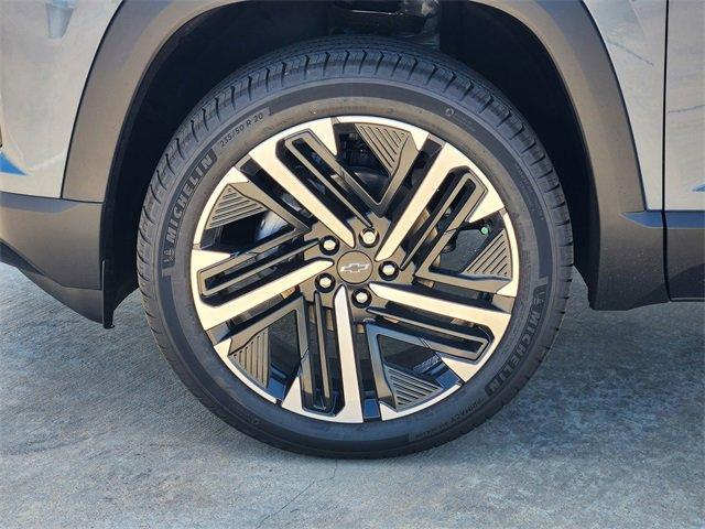 new 2026 Chevrolet Equinox car, priced at $33,340