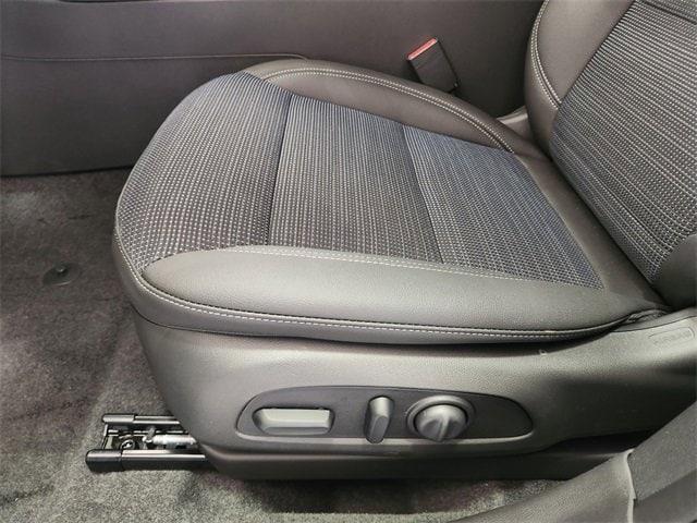 new 2025 Buick Envista car, priced at $26,775