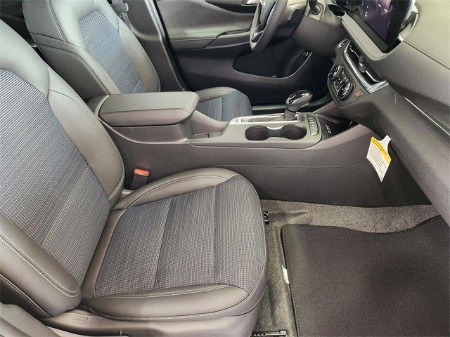 new 2025 Buick Envista car, priced at $27,280