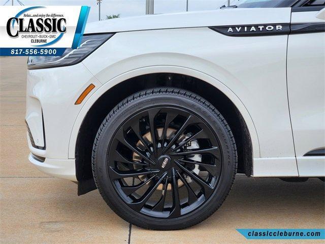 used 2025 Lincoln Aviator car, priced at $68,900