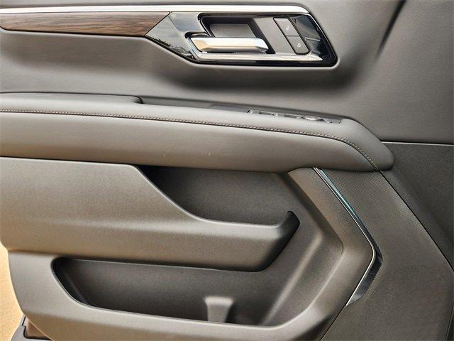 new 2025 Chevrolet Tahoe car, priced at $64,454