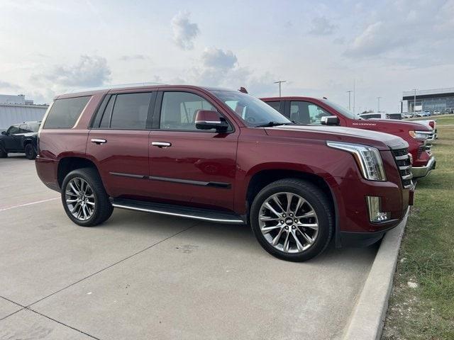 used 2020 Cadillac Escalade car, priced at $37,900