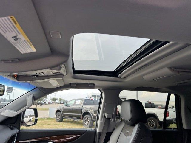 used 2020 Cadillac Escalade car, priced at $37,900