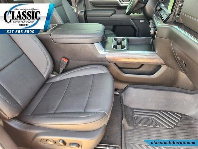 used 2025 Chevrolet Silverado 3500 car, priced at $71,900