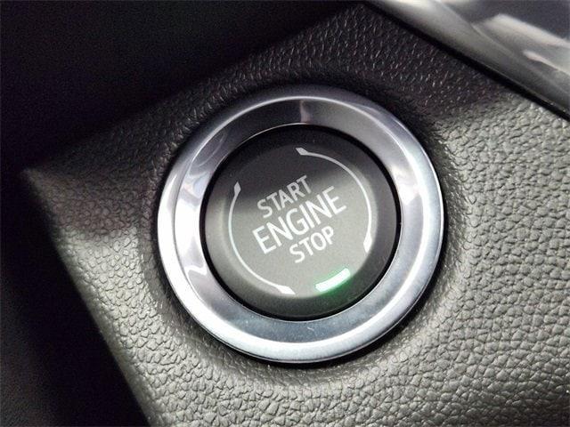 new 2025 Buick Envista car, priced at $25,785