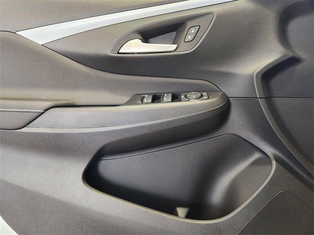new 2025 Buick Envista car, priced at $25,785