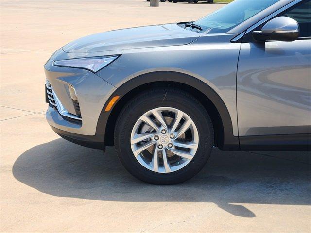 new 2025 Buick Envista car, priced at $24,280