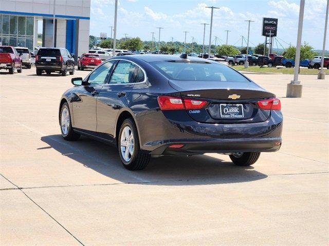 new 2025 Chevrolet Malibu car