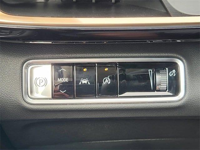 new 2025 Buick Envision car, priced at $45,595