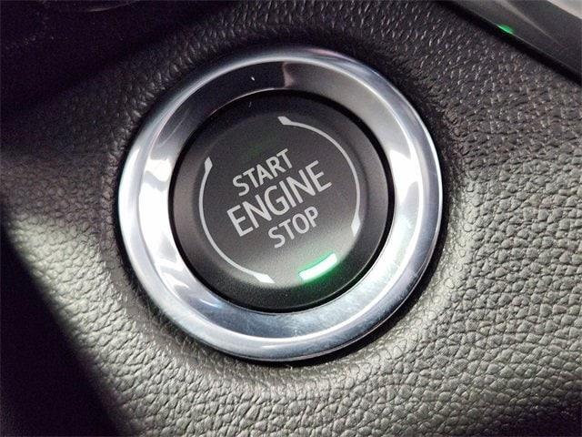 new 2025 Buick Envista car, priced at $28,585