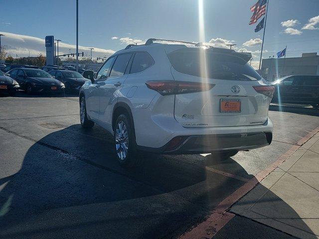 used 2021 Toyota Highlander car, priced at $37,988