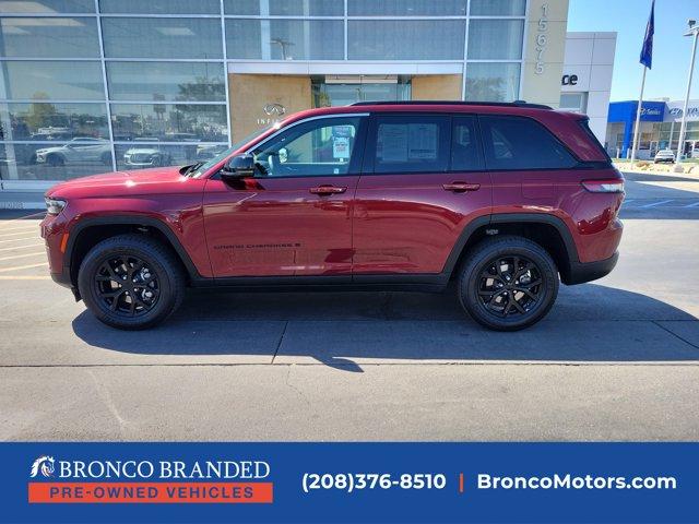 used 2024 Jeep Grand Cherokee car, priced at $34,998
