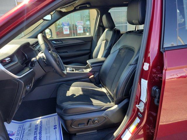 used 2024 Jeep Grand Cherokee car, priced at $34,998