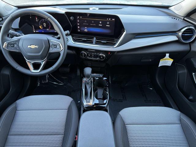 new 2025 Chevrolet Trax car