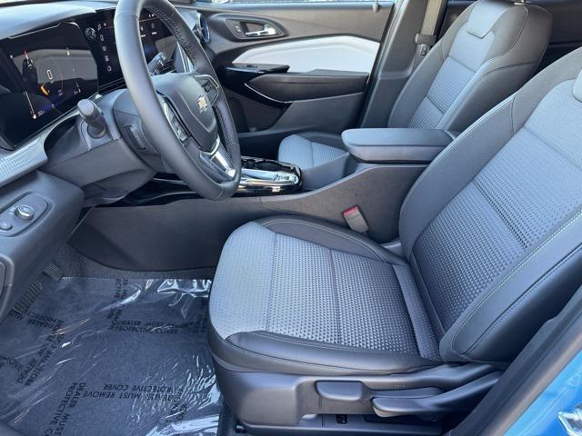 new 2025 Chevrolet Trax car