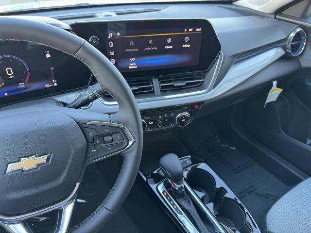 new 2025 Chevrolet Trax car