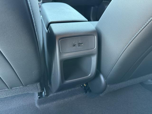 new 2025 Chevrolet Trax car