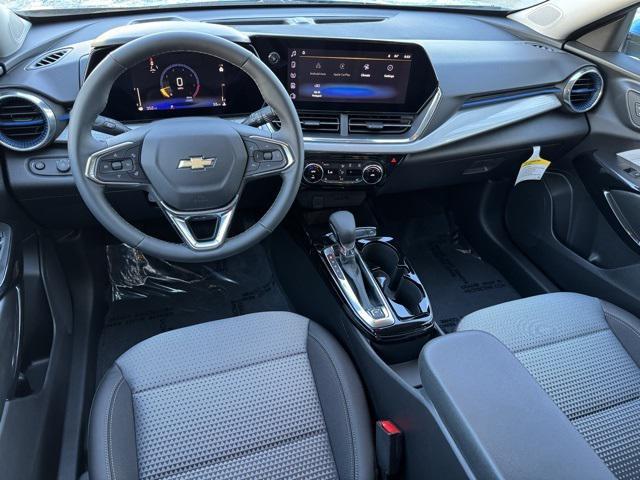 new 2025 Chevrolet Trax car