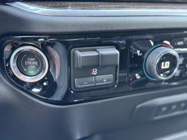 new 2025 Chevrolet Silverado 3500 car