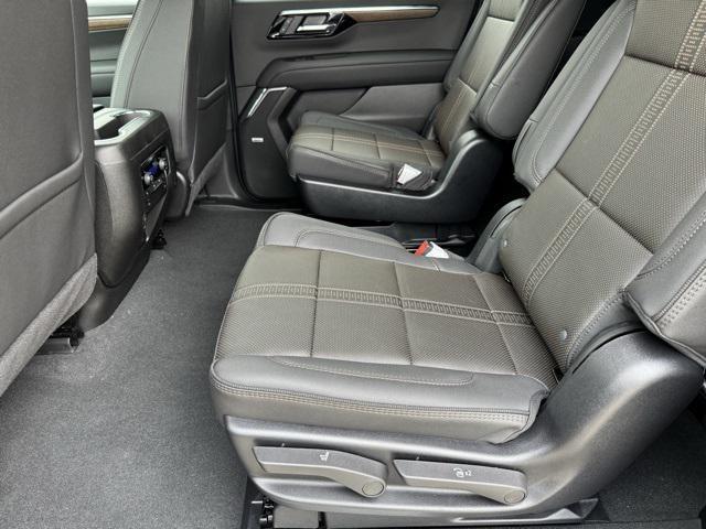 new 2025 Chevrolet Suburban car, priced at $84,395