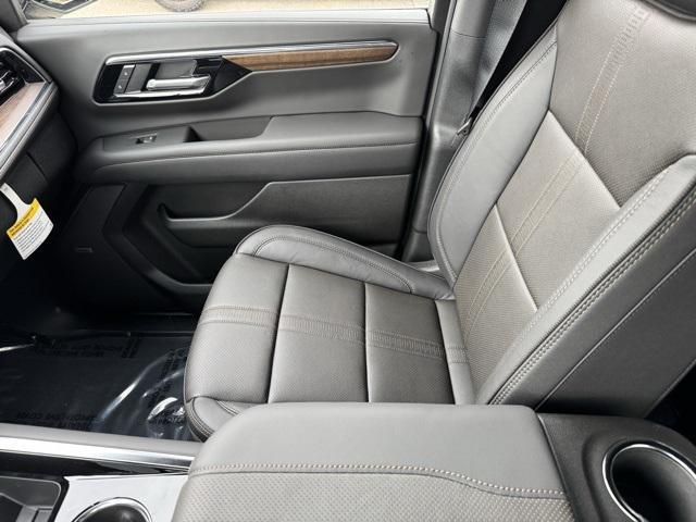 new 2025 Chevrolet Suburban car, priced at $84,395
