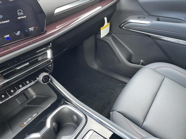 new 2026 Chevrolet Traverse car, priced at $52,020