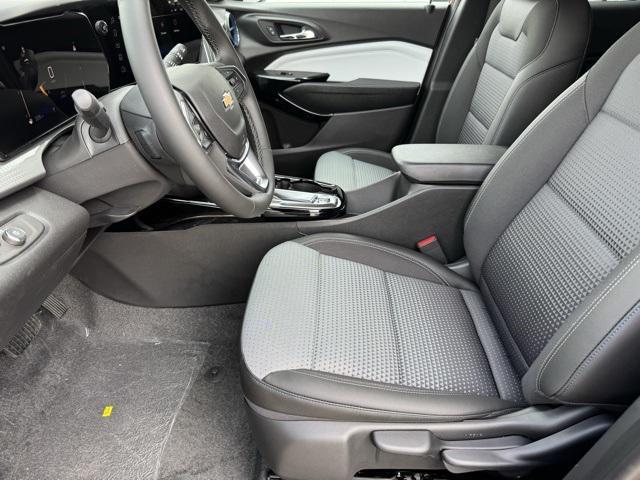 new 2025 Chevrolet Trax car, priced at $25,485