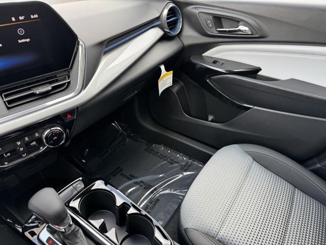 new 2025 Chevrolet Trax car, priced at $25,485